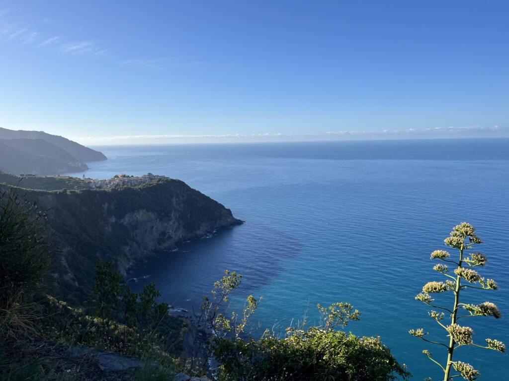photo de Corniglia vue de loin